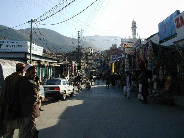 سینیٹ میں خیبر پختونخواہ کے نام کی منظوری کے بعد تحریک صوبہ ہزارہ نے پورے ڈویژن میں آج یوم سیاہ کا اعلان کردیا ۔