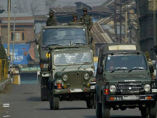 مقبوضہ کشمیر کے مختلف علاقوں میں مجاہدین کے ساتھ جھڑپ میں ایک بھارتی فوجی افسر ہلاک جبکہ ایک  زخمی ہو گیا ہے