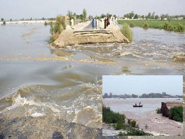 منچھرجھیل سے آنے والے سیلاب کا رخ دریائے سندھ کی جانب کرنے کے لیے لاڑکانہ سیہون بچاؤ بند سمیت بھان سعید آباد شہرکے قریب ریلوے ٹریک پرکٹ لگا دئیے گئے۔