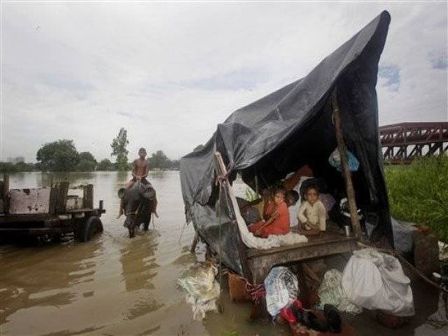 بھارت کی مختلف ریاستوں میں سیلاب اوربارشوں کے باعث ہلاک ہونے والوں کی تعداد ایک سو بیس ہوگئی ہے