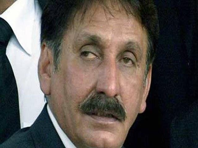 چیف جسٹس آف پاکستان افتخارمحمد چودھری نے سپریم کورٹ کی لاہوررجسٹری میں افتخارہال کا افتتاح کردیا ہے