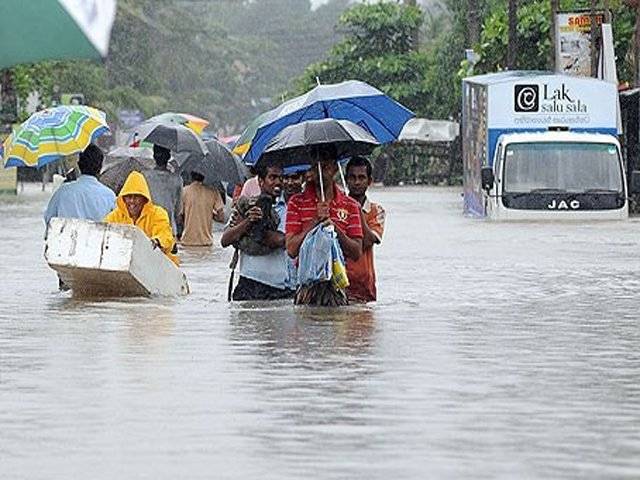 سری لنکا میں سیلاب سے دس افراد ہلاک اور ڈھائی لاکھ متاثرہوئے ہیں۔