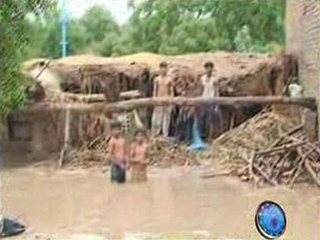 سندھ کےمختلف علاقوں میں شدیدبارشوں کاسلسلہ جاری،مختلف اضلاع میں شدید بارشوں سے مواصلات اورٹریفک کا نظام درہم برہم،بدین کےمزید سو دیہات ڈوب گئے