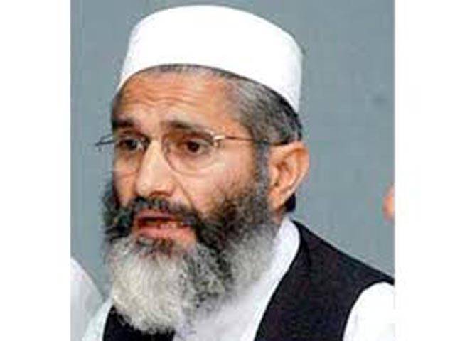 امیر جماعت اسلامی سراج الحق نے کہا ہے کہ سیاسی جرگے نے آئین کو دفن کرکے ملک کے اندر خون کی ہولی ، لاشیں گرانے، مجاور اور سوداگر بننے کی خوف ناک سازش کو ناکام بنا دیا