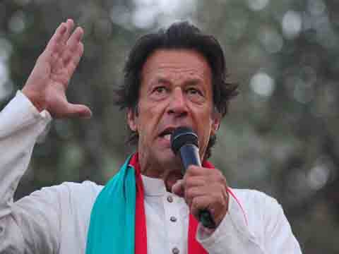 عمران خان نے کاﺅنٹی، کیری پیکر معاہدے اورلندن فلیٹ کی منی ٹریل ٹوئٹر پر جاری کردی 