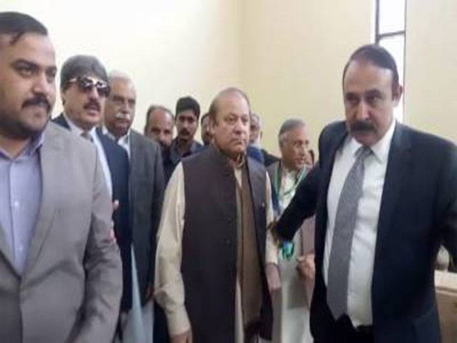 آپ خود منصف بن جائیں، چیف جسٹس کا پاکپتن اراضی کیس میں نواز شریف سے مکالمہ، جے آئی ٹی بنانے کا بھی عندیہ 