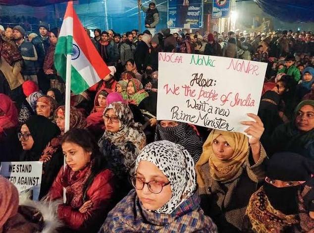 بھارت: مودی سرکار مسلم خواتین کےعزم و استقلال سے پریشان،ریکارڈ سردی میں شیر خوار بچوں کے ساتھ دھرنا