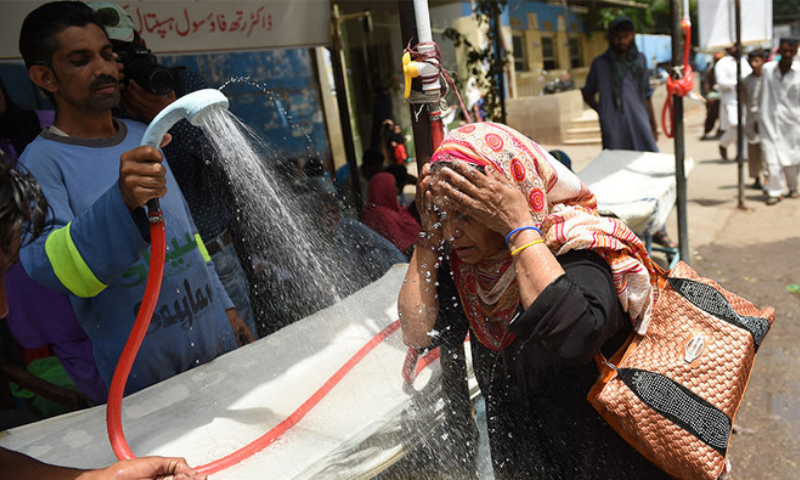 کراچی : گرمی کی لہر،سمندری ہوائیں بند رہیں گے 