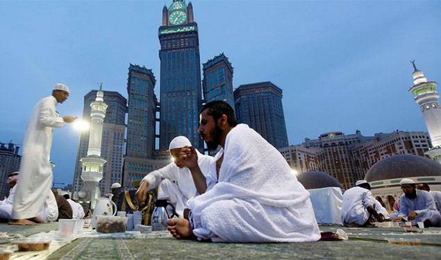 عمرہ زائرین، رمضان دسترخوان، آبِ زم زم سے متعلق اہم اعلان