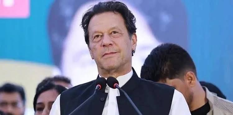 پوری کوشش کی جارہی ہے کہ کسی طرح مجھے نااہل کیا جائے،عمران خان 