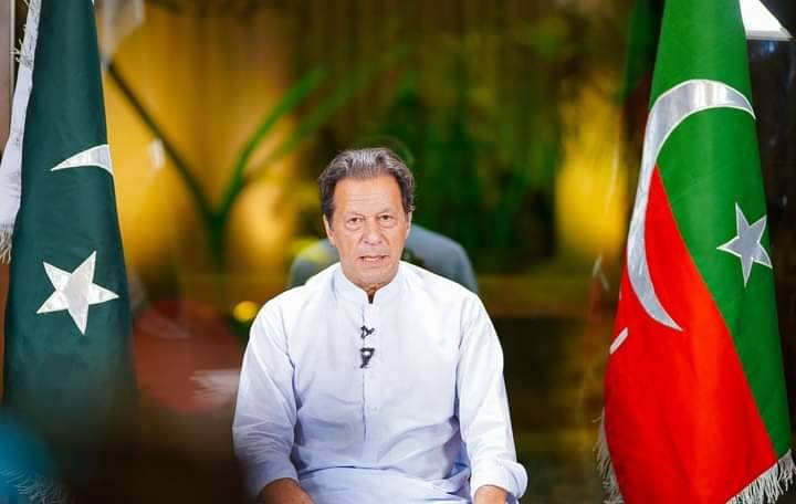  نواز شریف کو ملک کیا فکر کیونکہ یہ لوگ تو بھاگ جائیں گے، عمران خان 