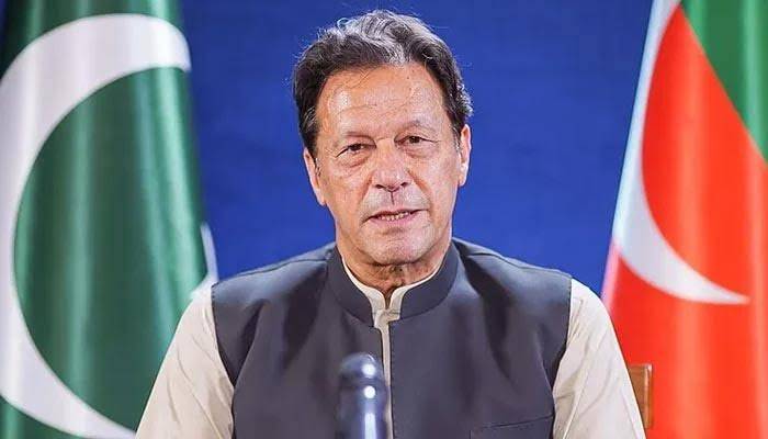 حالات نہ سنبھالے تو ملک مزید نیچے چلا جائے گا، عمران خان