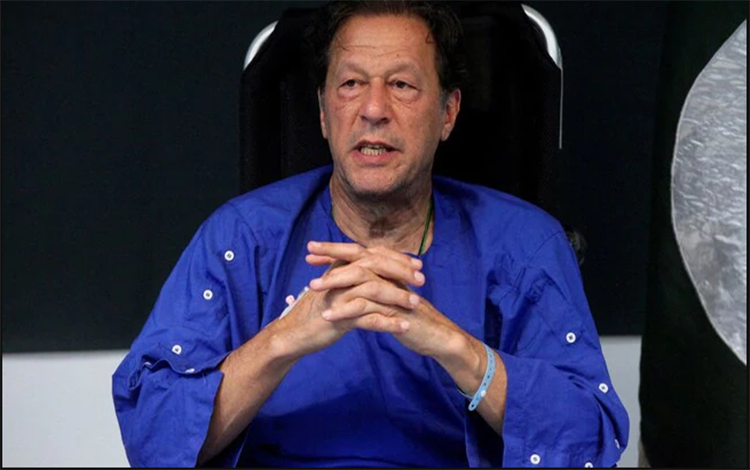 اسمبلیاں تحلیل ہوتے ہی حکومت بند گلی میں آچکی ہے: عمران خان