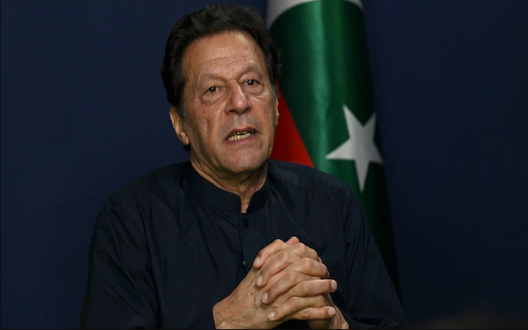 فردوس شمیم کو جیل بھیج کر اہلِ اقتدار نے ذہنی پستی ظاہر کی: عمران خان