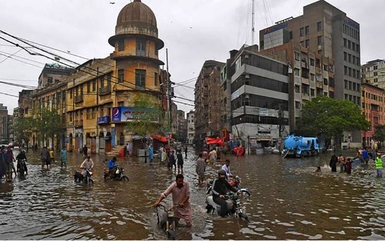 کراچی، حیدر آباد سمیت شہری علاقوں میں سیلاب کا خدشہ ہے: این ڈی ایم اے