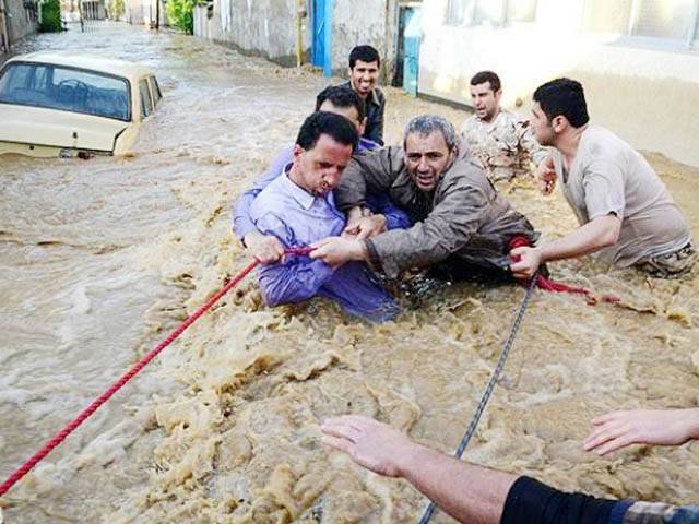 افغانستان ،سیلاب متاثرین کی تعداد 4لاکھ، ہلاکتیں 150سے بڑھ گئیں