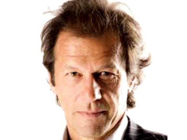 آسٹریلیا کیخلاف اٹیکنگ کرکٹ کھیل کر میچ جیتنا ہوگا:عمران خان