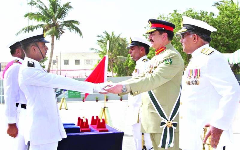 اقتصادی راہداری اور گوادر پورٹ ہر قیمت پر بنائینگے: آرمی چیف