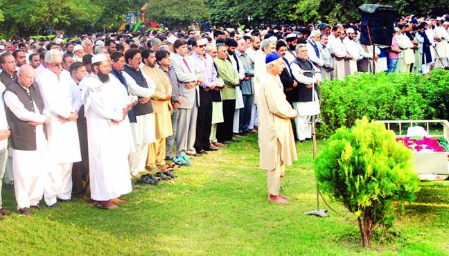 علامہ اقبال کے صاحبزادے جسٹس (ر) جاوید اقبال انتقال کر گئے