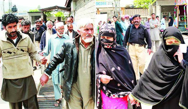 ایبٹ آباد: جرگہ کے حکم پر نشہ پلا کر عنبرین کا گلا گھونٹا گیا‘ وین میں رکھ کر نعش جلا دی‘ 14 ملزم گرفتار