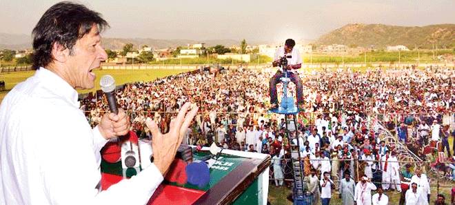 قرض کی رقم حکمرانوں کے بیرون وملک اکائونٹس می گئی فضل الرحمن عالم ہوتے تولوگ ڈیزل کے نعرے نہ لگاتے :عمران