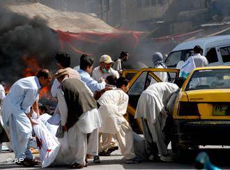 باجوڑ، بم دھماکہ، ایف سی اہلکار شہید، آواران، جھڑپ، 3 دہشت گرد ہلاک 