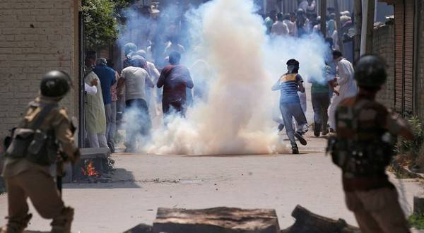 مقبوضہ کشمیر : 60 گھنٹے جھڑپ‘ مجاہد کمانڈر ابودجانہ دو ساتھی شہید‘ دو بھارتی اہلکارک ہلاک 