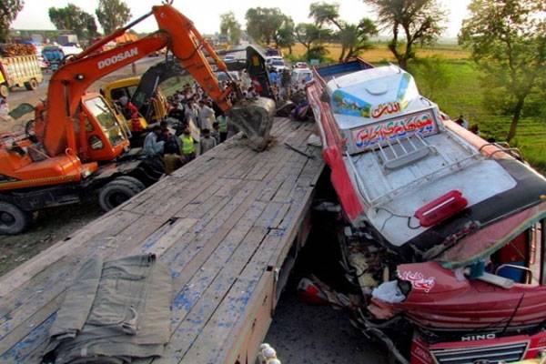 کاہنہ، فیروزوالا میں حادثات،3 نوجوان جاں بحق،5 زخمی