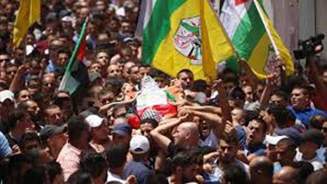 فلسطینی شہری کی نمازجنازہ کے دوران اسرائیلی فوجیوں کے ساتھ جھڑپ،35افراد زخمی