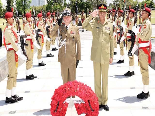 جنرل باجوہ سے پولیش مسلح افواج کے سربراہ کی ملاقات، خطے میں امن کیلئے پاکستانی کوششوں کوسراہا