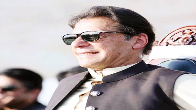 حکومت سے ملک سنبھل رہا نہ انصاف ملنے تک پاکستان آگے جاسکتا ، عمران 