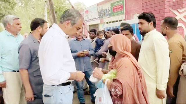 مفت آٹے کی فراہمی میں شہریوں کے مسائل فوری حل کئے جائیں، محسن نقوی 