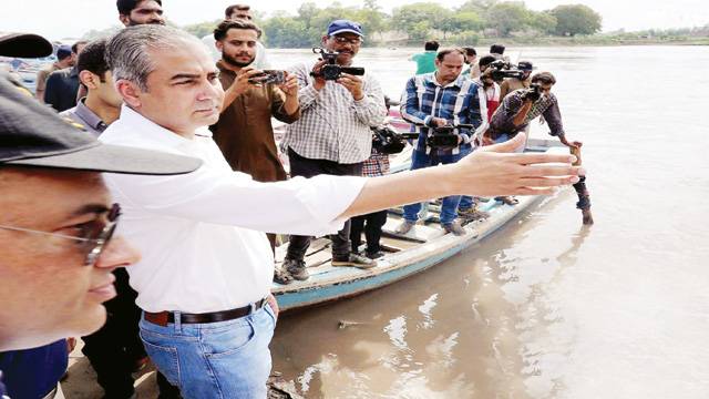 ممکنہ سیلاب کیلئے انتظامات مکمل رکھیں ، محسن نقوی : صنعتوں کیلئے خصوصی اقدامات کا اعلان 