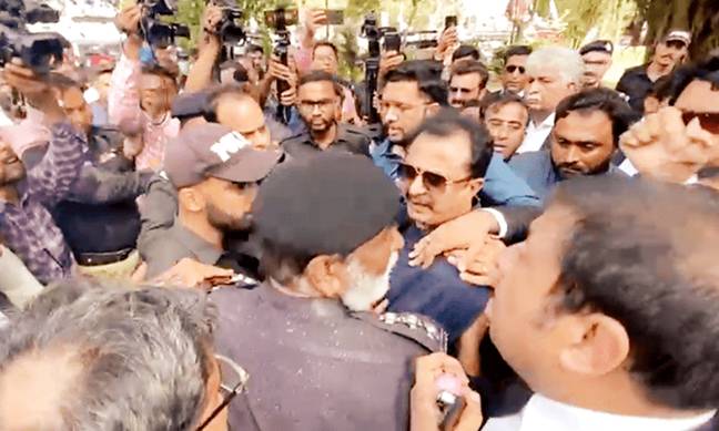 سندھ ہائیکورٹ، حلیم عادل کے ناقابل ضمانت وارنٹ معطل، اینٹی کرپشن نے گرفتار کرلیا