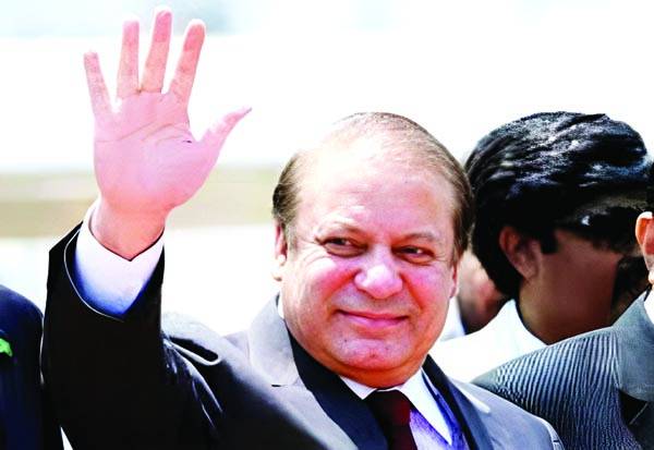 نوازشریف آج آئیں گے، مینار پاکستان کا پنڈال ایک روز پہلے ہی بھر گیا