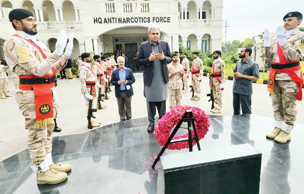 وزیر داخلہ نے بجلی اووربلنگ کے ذمہ داروں، منشیات فروشوں کیخلاف کارروائی کا حکم دیدیا