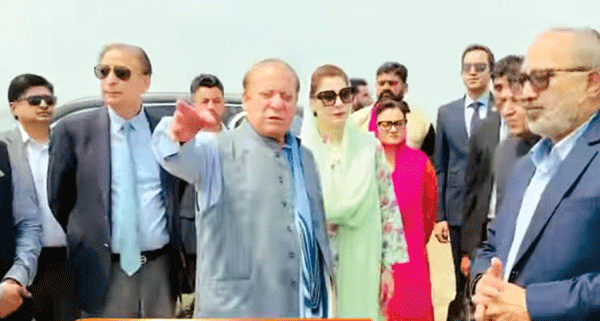 مریم نواز ، نواز شریف کاراوی سفائر بے کادورہ ، زبردستی زمین لینے کی شکایت پر اظہار ناپسندید گی 